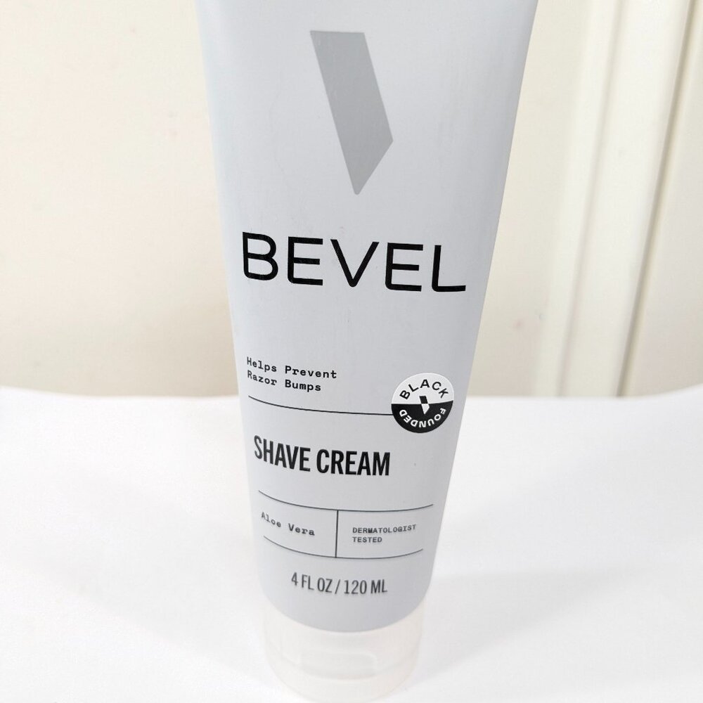 NEW BEVEL SHAVE CREAM Ultra-Soothing Moisturizing Shaving Cream Aloe‎ Vera 4 oz